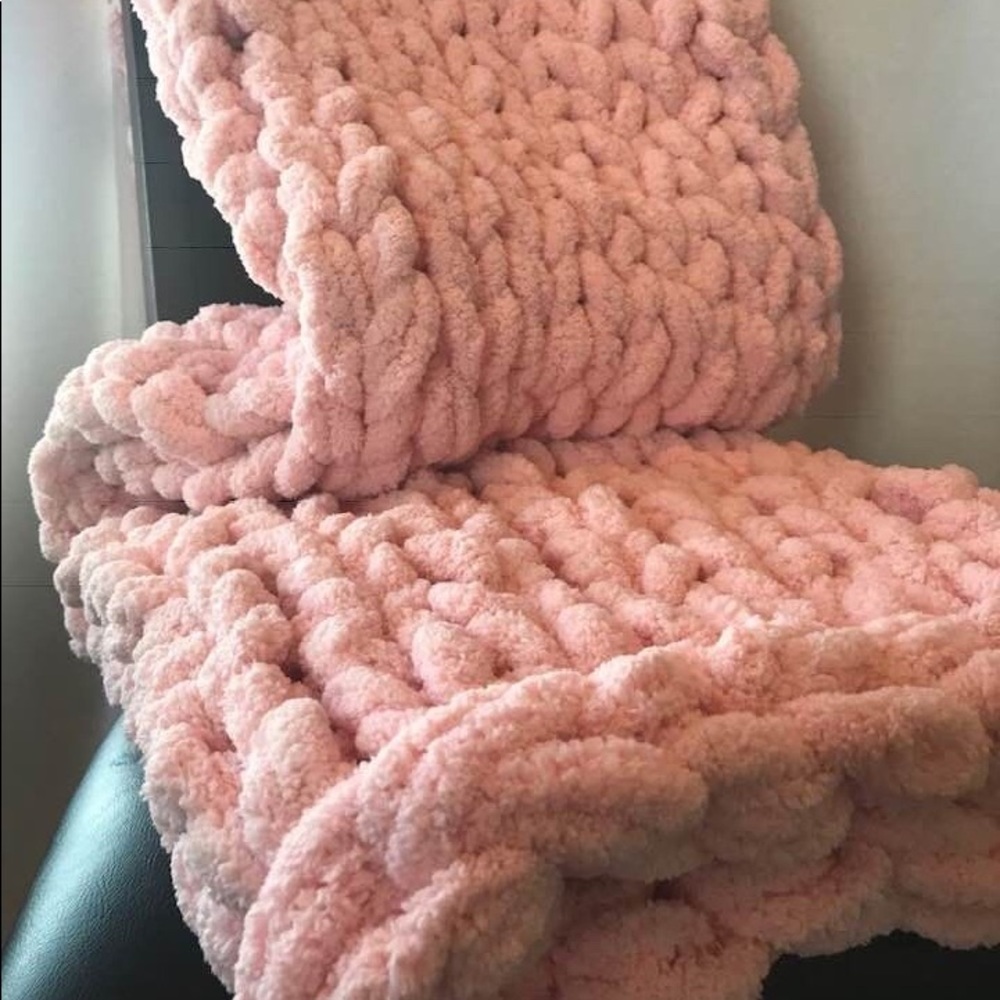 Chunky knit blanket
